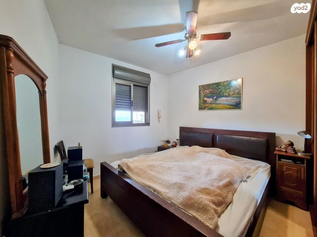 דירה, הפרחים 15, רעננה