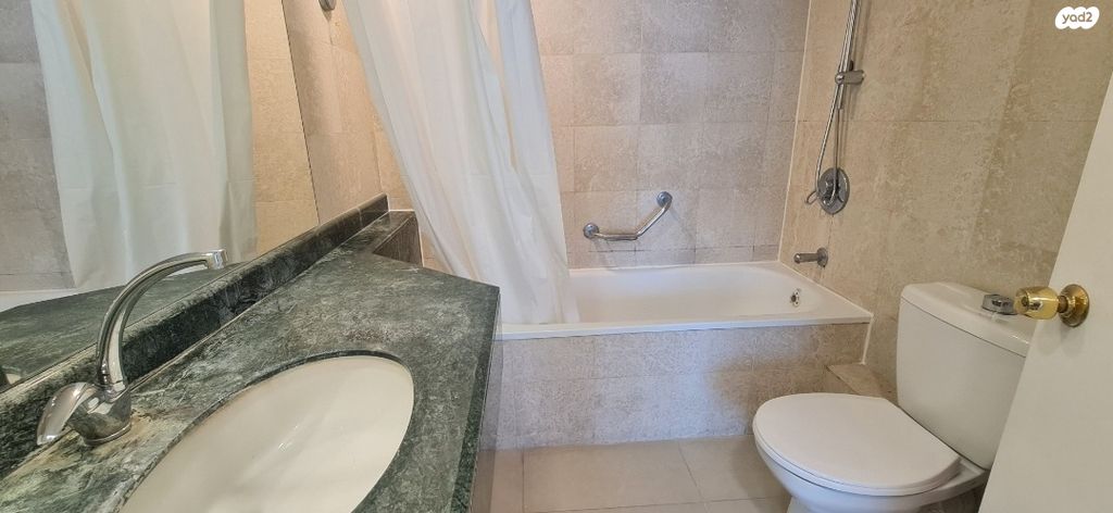 דירה, שדרות עובד בן עמי 2, נוף הטיילת, נתניה