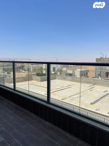 דירה, מבוא שקד, ערד