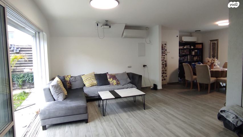 בית פרטי/ קוטג', גפן, צופים