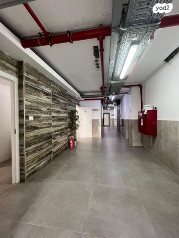 משרדים, יקותיאל בהרב 37, חיפה