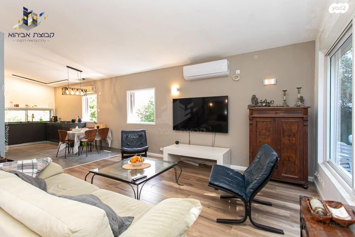 דו משפחתי, חיפה