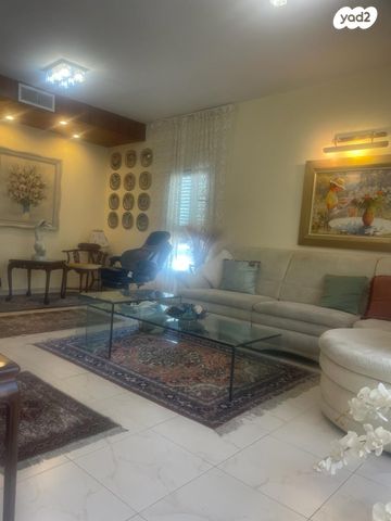 דירה, הרב הרצוג 2, תל אביב יפו