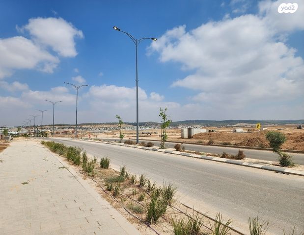 מגרשים, כרמית, מיתר / כרמית