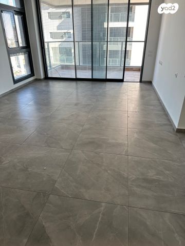 דירה, נעמי שמר 3, בת ים