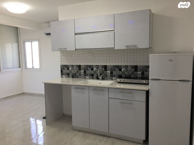 דירה, ככר ההסתדרות, נשר