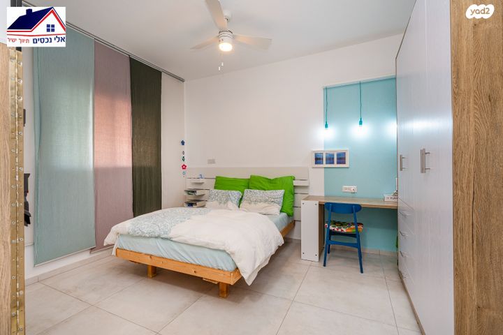 גג/ פנטהאוז, סביון 39, הפרחים, חריש