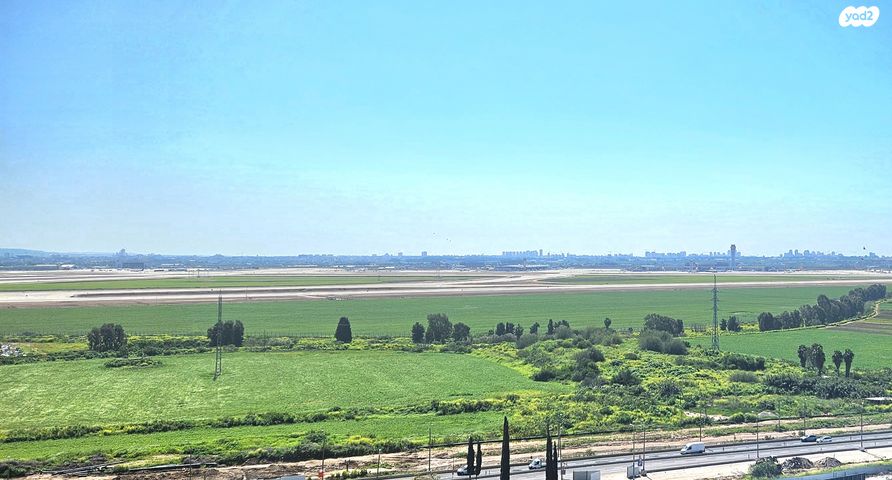 גג/ פנטהאוז, יהוד מונוסון