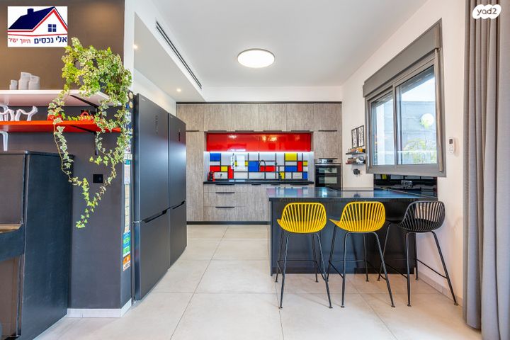 גג/ פנטהאוז, סביון 39, הפרחים, חריש