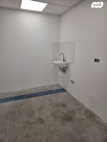 משרדים, כפר סבא