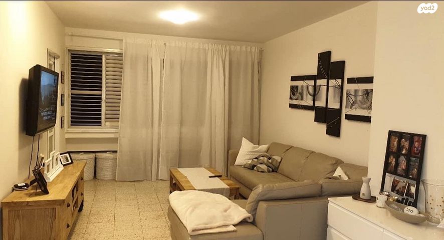 דירה, השופט ברנדייס, פתח תקווה