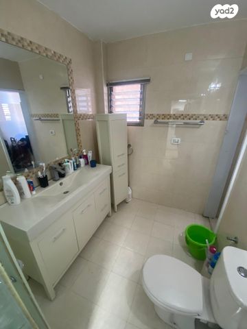 דירה, אחד העם, רמלה