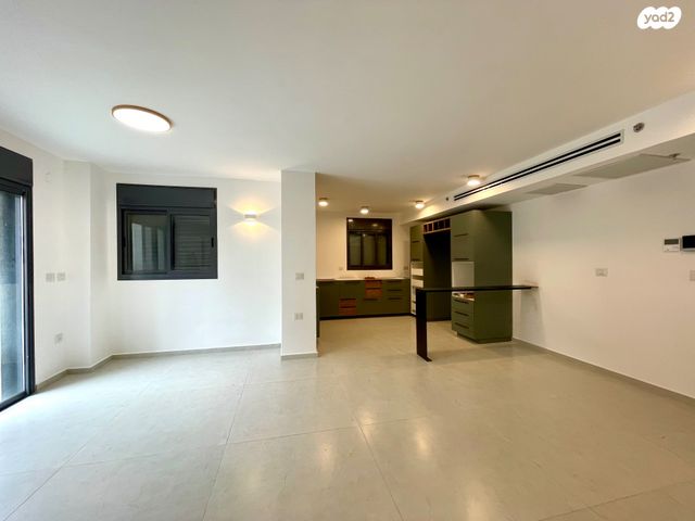 דירת גן, כרמליה, חיפה