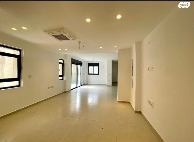 דירת גן, כרמליה, חיפה