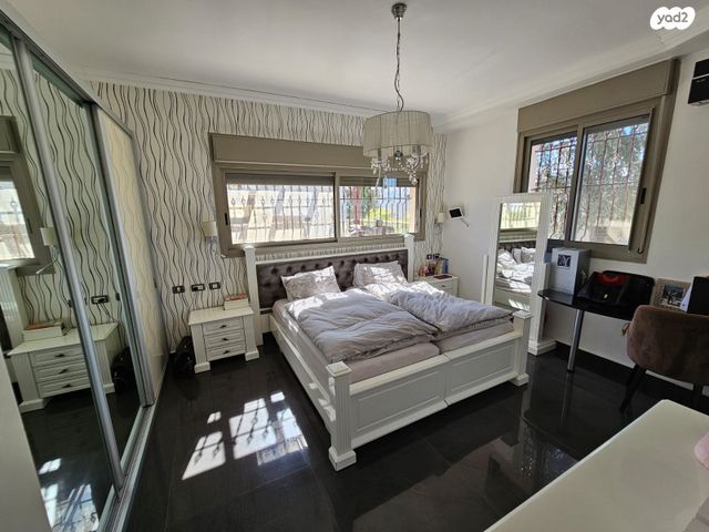 גג/ פנטהאוז, הרב עוזיאל, בית וגן, ירושלים