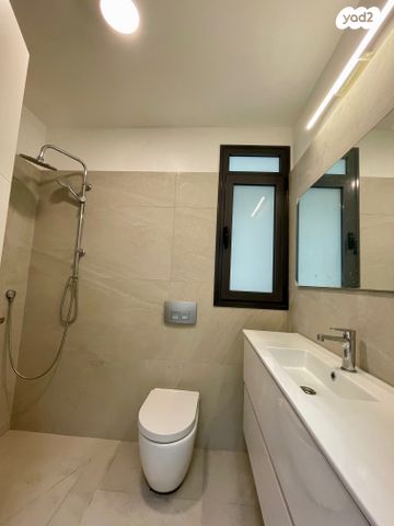 דירת גן, כרמליה, חיפה