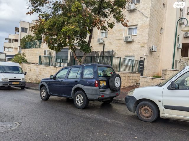 מודעת רכב לנד רובר פרילנדר