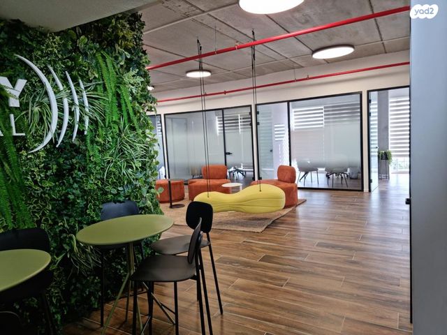 משרדים, הוד השרון