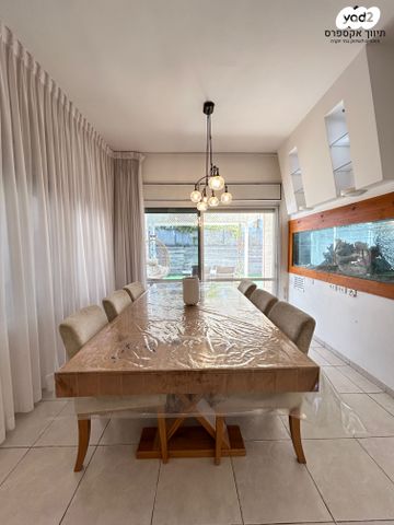 בית פרטי/ קוטג', עומר