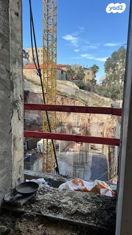 דירה, שיבת ציון 52, העיר התחתית, ואדי סאליב, חיפה