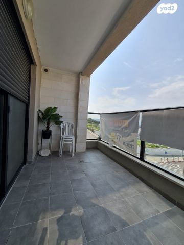 דירה, קוממיות, מגדל העמק