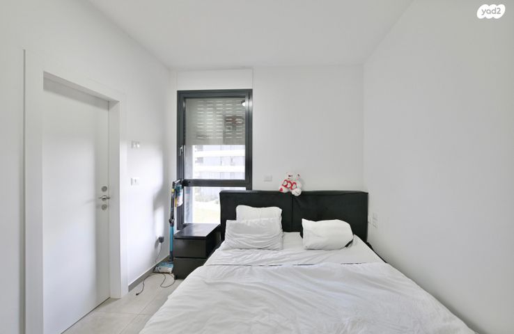 דירה, יצחק נבון, קרית אונו