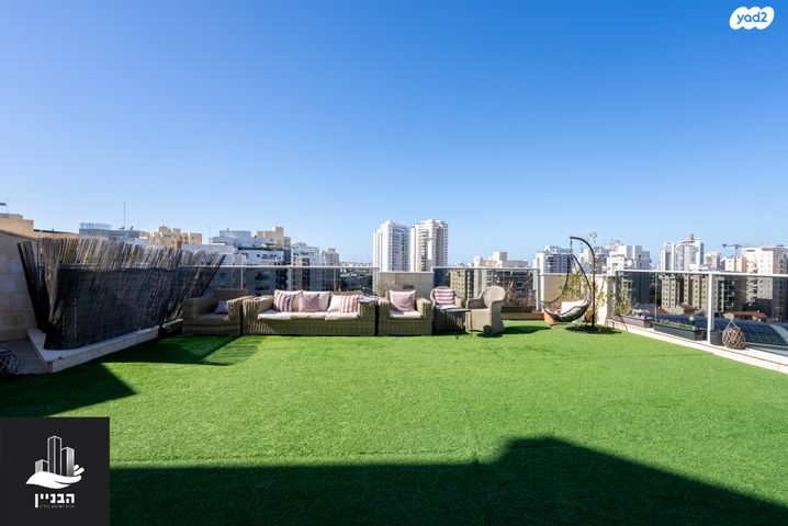 גג/ פנטהאוז, עוזי חיטמן 1, קרית אילון, חולון