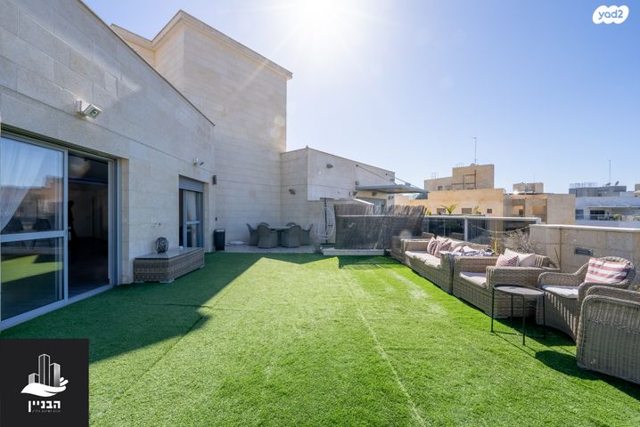 גג/ פנטהאוז, עוזי חיטמן 1, קרית אילון, חולון