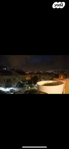 גג/ פנטהאוז, יהודה רגוניס 7, רמב"ם, ראשון לציון