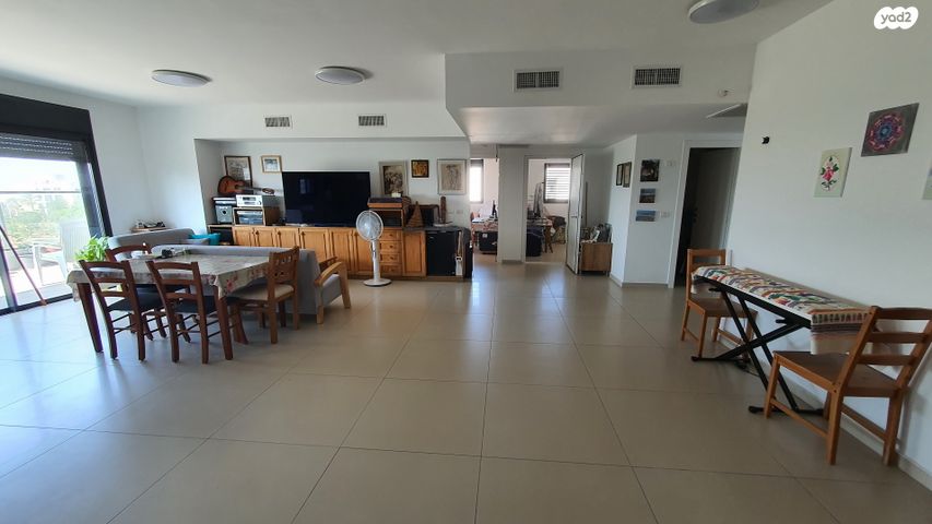 גג/ פנטהאוז, יונה הנביא 7, הנביאים, מודיעין מכבים רעות