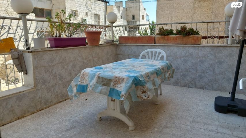 דירה, ראובן מס, רמות, ירושלים