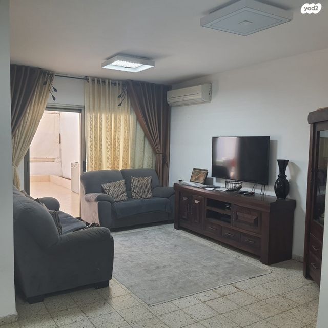 דירת גן, תחייה, פרדס חנה כרכור