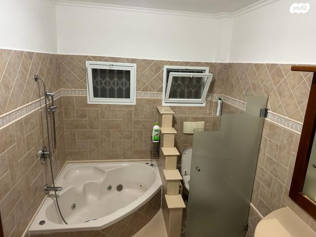 בית פרטי/ קוטג', מונטיפיורי, קרית מנחם בגין, נתיבות