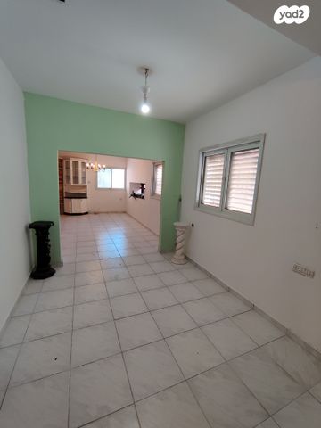 דופלקס, סלע, רחובות