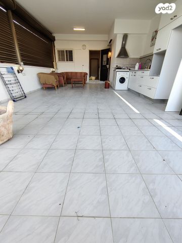 דופלקס, סלע, רחובות