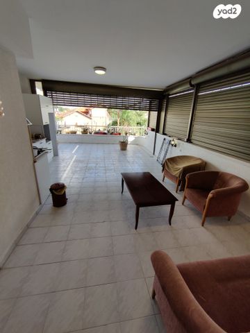 דופלקס, סלע, רחובות