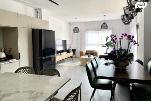 דירה, נווה גן, רמת השרון