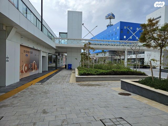 חנויות/ שטח מסחרי, מב"ת מערב, אזור תעשייה חדש, ראשון לציון