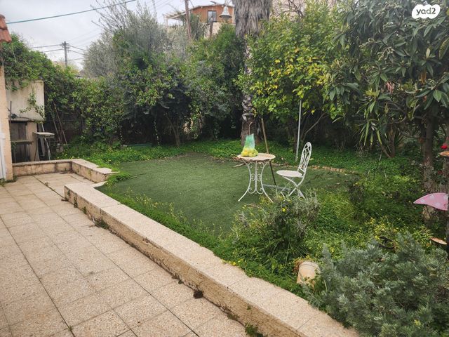 דירה, יוסי בן יועזר, ירושלים