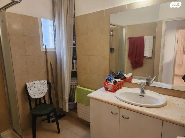 דירה, יוסי בן יועזר, ירושלים