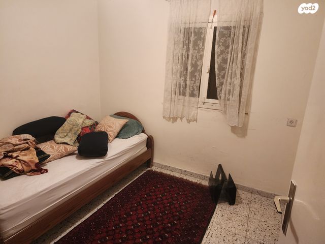 דירה, יוסי בן יועזר, ירושלים