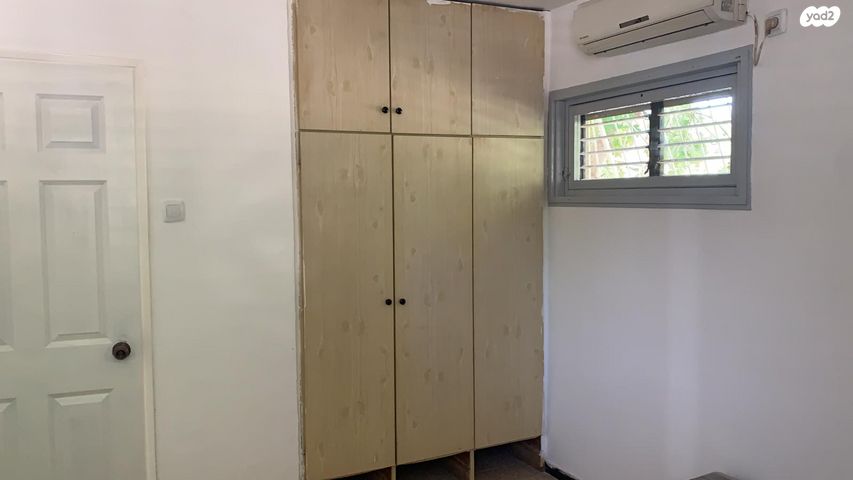 דירה, כפר סבא