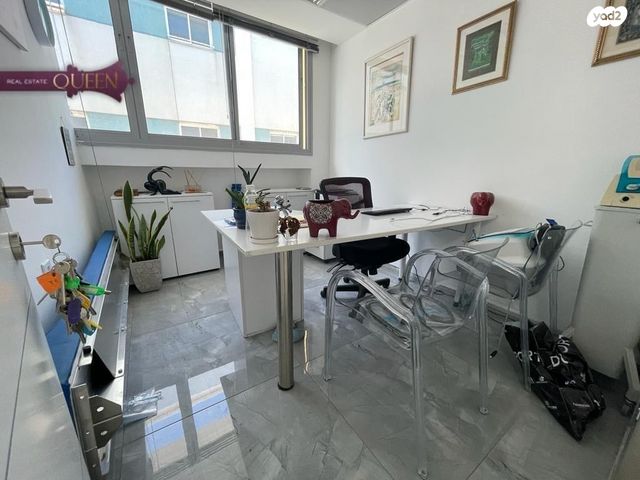 משרדים, רעננה