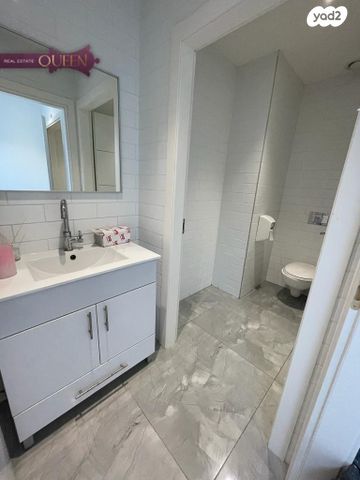 משרדים, רעננה