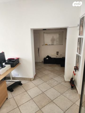 משרדים, זכרון יעקב