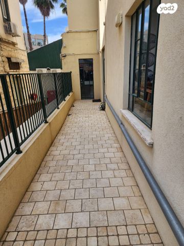 משרדים, זכרון יעקב