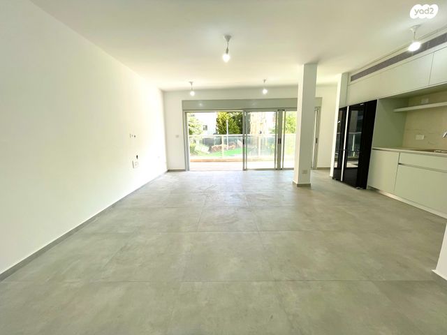 דירה, הרצליה