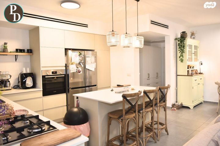 דירה, כפר יונה