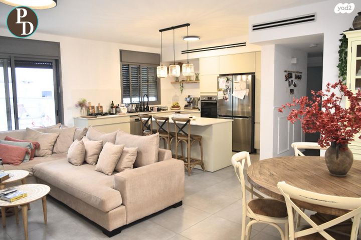 דירה, כפר יונה