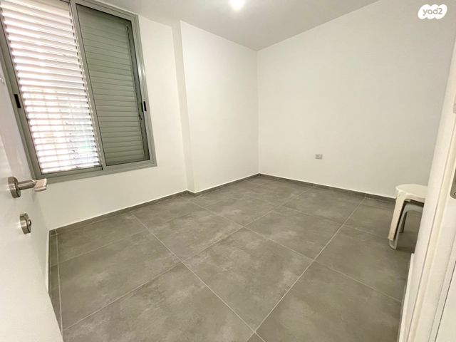 דירה, הרצליה